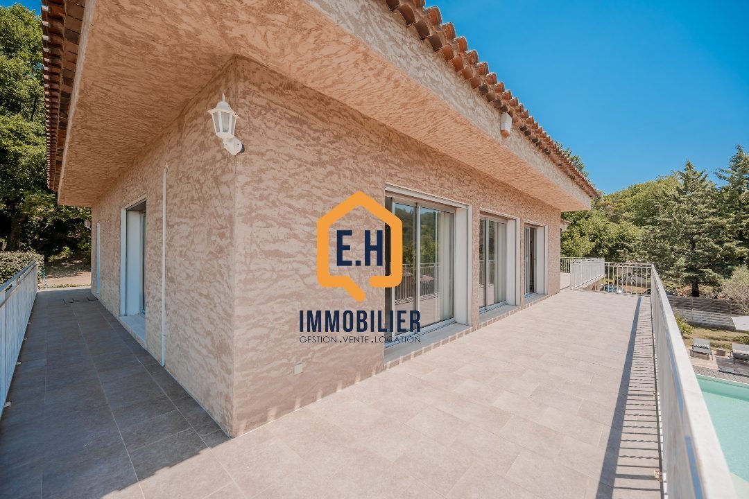 Villa in Collobrières, Provence-Alpes-Côte d'Azur, France 5 - 15553992