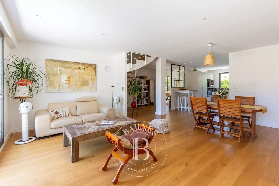 House in Fourqueux, Saint-Germain-en-Laye, France 2 - 15552044