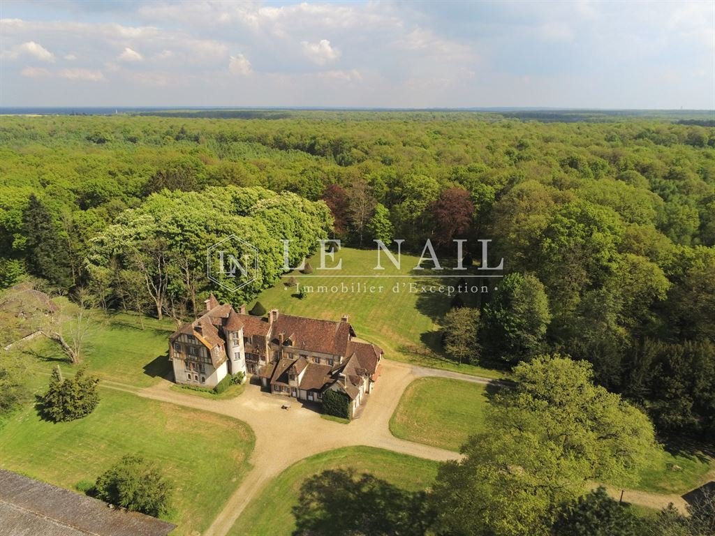 Whispers of Elegance: A Timeless Château in Perche’s Golden Hills