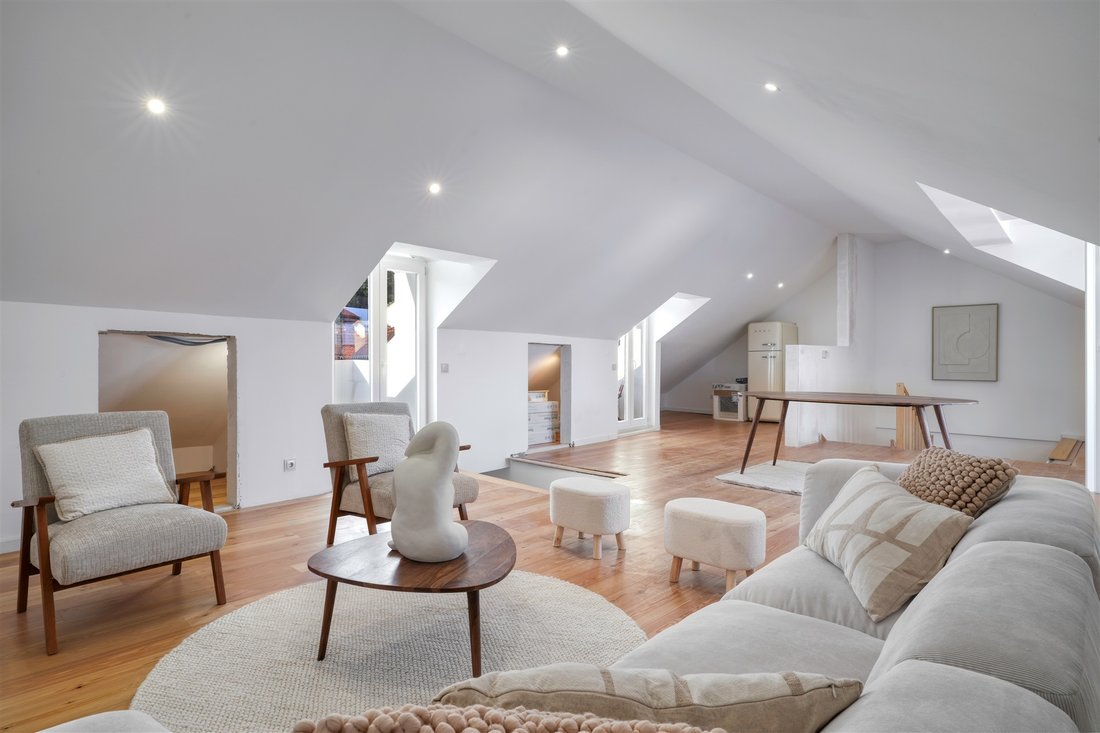 Apartment in Misericordia, Lisbon, Portugal 2 - 14713913
