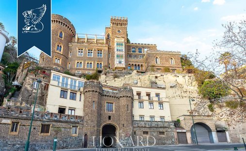 Appartamento a Chiaia, Napoli, Campania 1