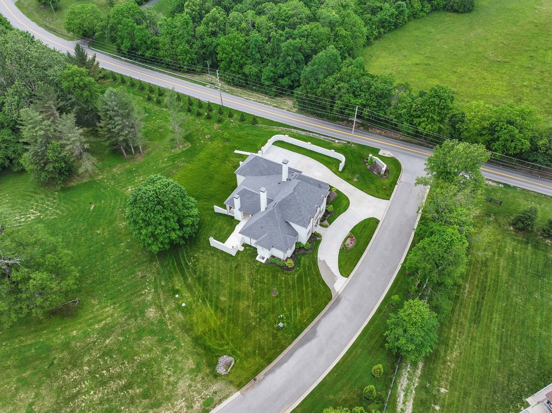 House in Nicholasville, Kentucky, United States 5 - 15552878