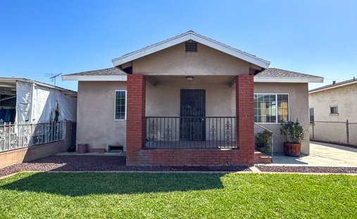 House in Commerce, California, United States 1