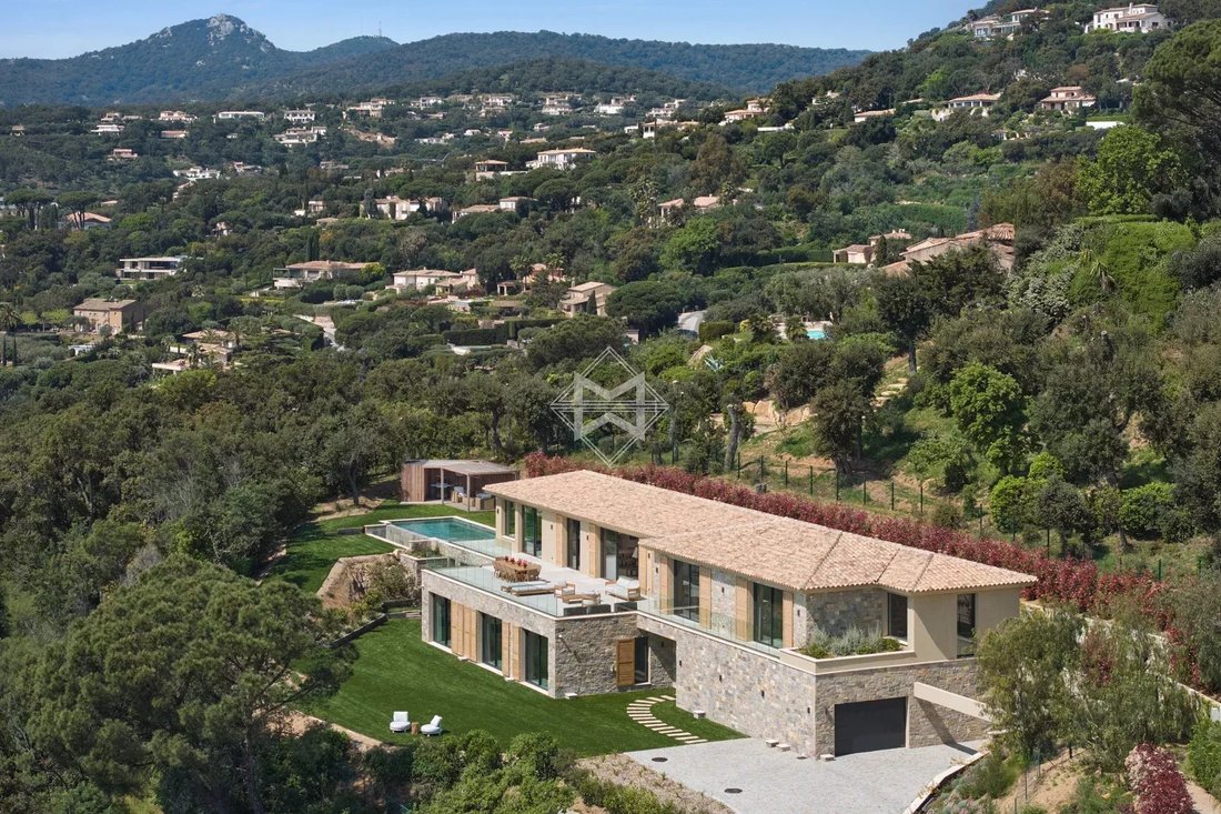 Villa in Grimaud, Provence-Alpes-Côte d'Azur, France 2 - 15552033