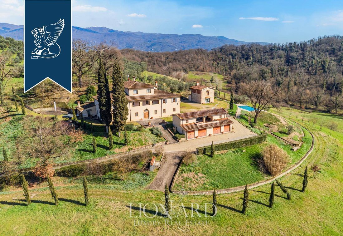 Villa in Castelfranco Piandisco, Tuscany, Italy 1 - 15554127