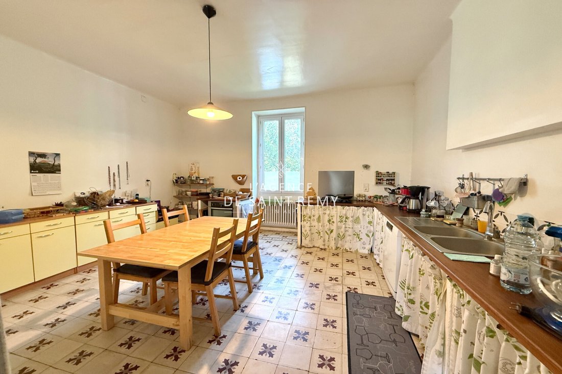 Villa in Eyragues, Provence-Alpes-Côte d'Azur, France 5 - 15554311