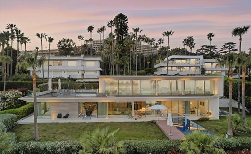 House in Saint Nicolas, Cannes, France 1
