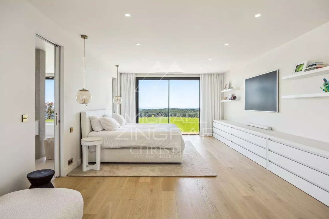 Villa in Nord, Roquefort-les-Pins, France 5 - 15551950
