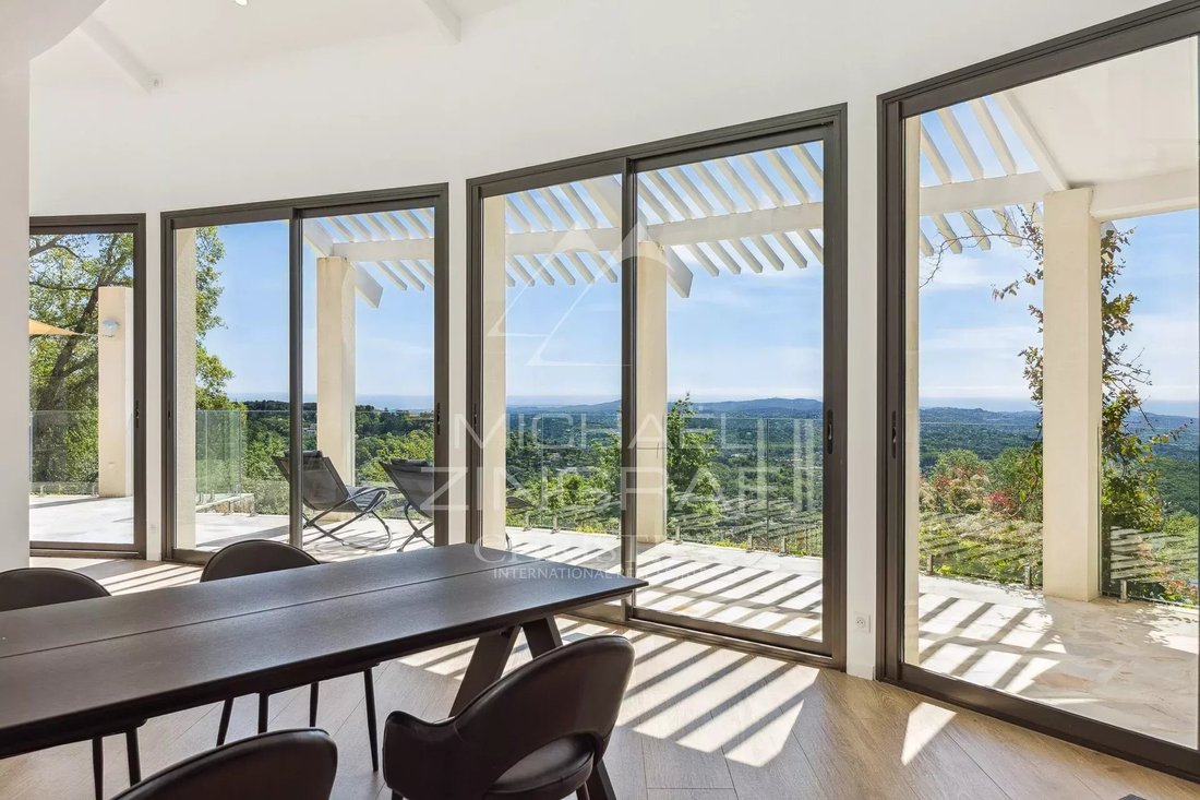 Villa in Grasse, Provence-Alpes-Côte d'Azur, France 3 - 15551948