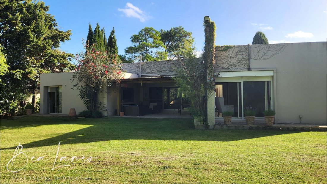 House in Montevideo, Departamento de Montevideo, Uruguay 1 - 15554068