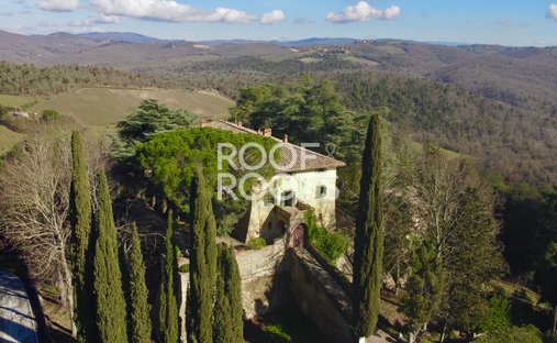 Castle in Tuscany, Italy 1