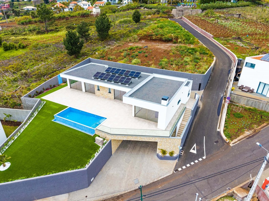 Villa in Estreito da Calheta, Autonome Region Madeira, Portugal 4 - 15555358