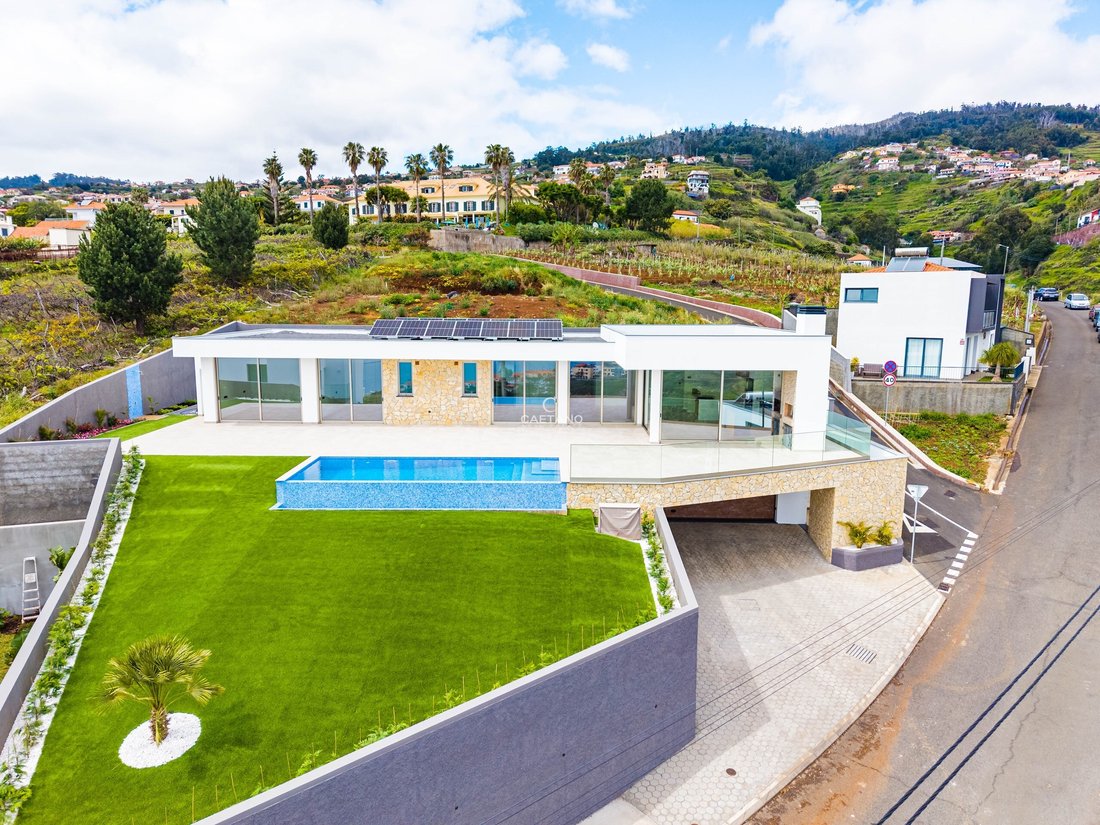 Villa in Estreito da Calheta, Autonome Region Madeira, Portugal 3 - 15555358