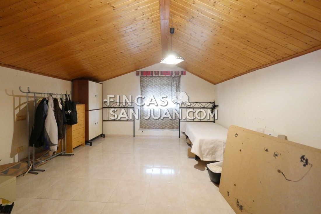 Chalet in Mutxamel, Valencian Community, Spain 2 - 15556494