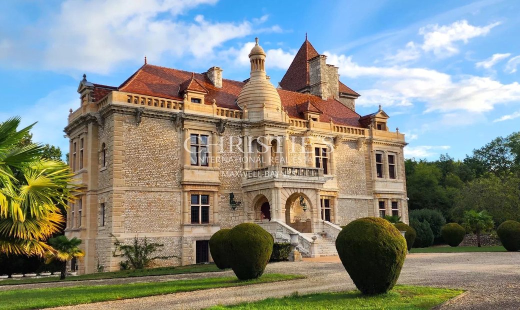 Magnificent Renaissance Chateau Near Angoulême