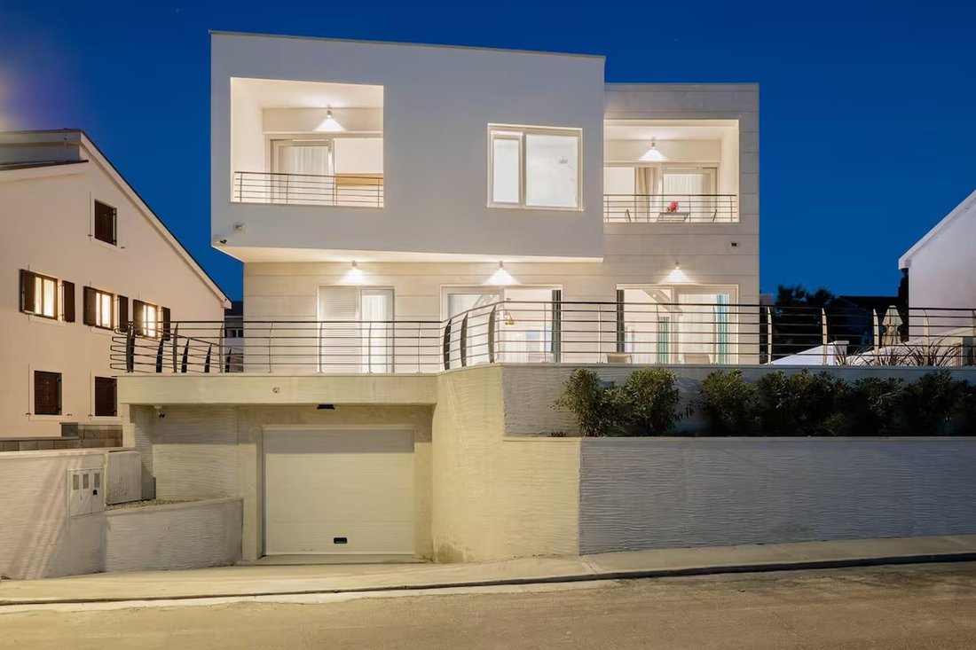 Villa in Povlja, Split-Dalmatia County, Croatia 2 - 15560061
