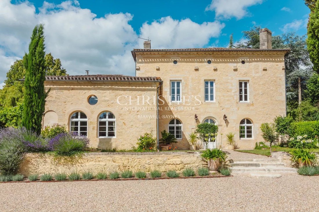 House in Saint-Émilion, Nouvelle-Aquitaine, France 4 - 15362697