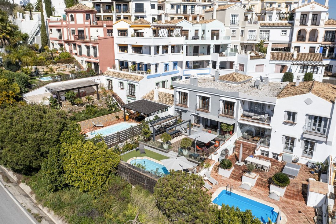 Townhouse in Benahavis, Andalusia, Spain 2 - 15557475