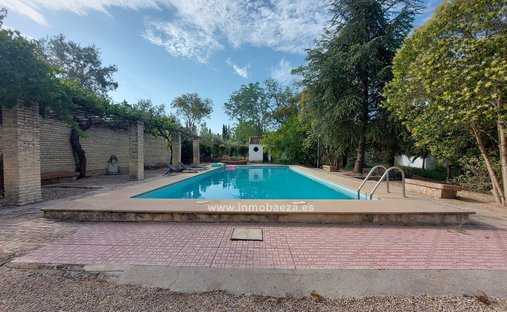 Chalet a Baeza, Andalusia, Spagna 1