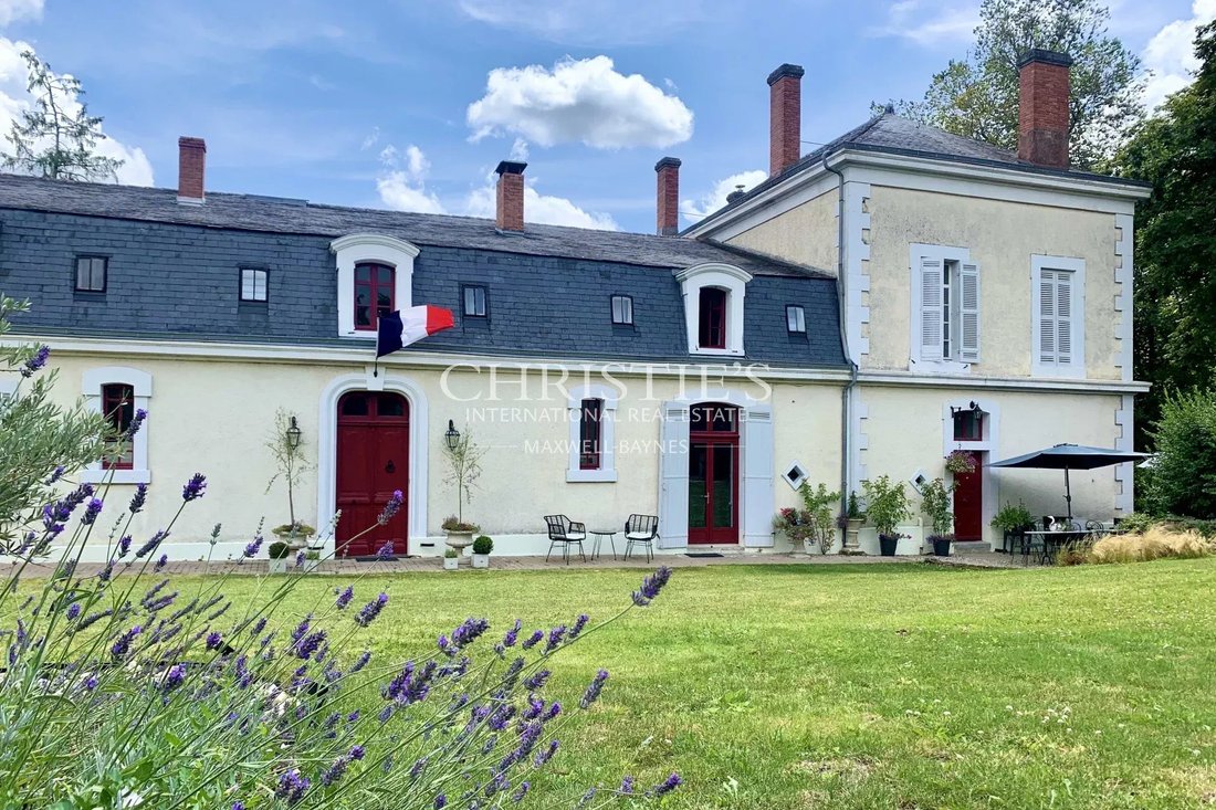 House in Montagrier, Nouvelle-Aquitaine, France 1 - 14481069