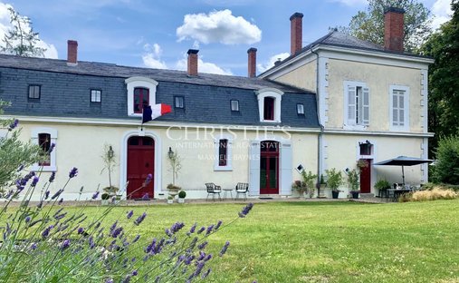 House in Montagrier, Nouvelle-Aquitaine, France 1