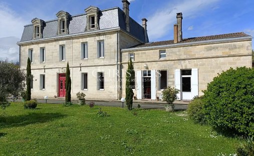 Tenuta a Dronne, Coutras, Francia 1