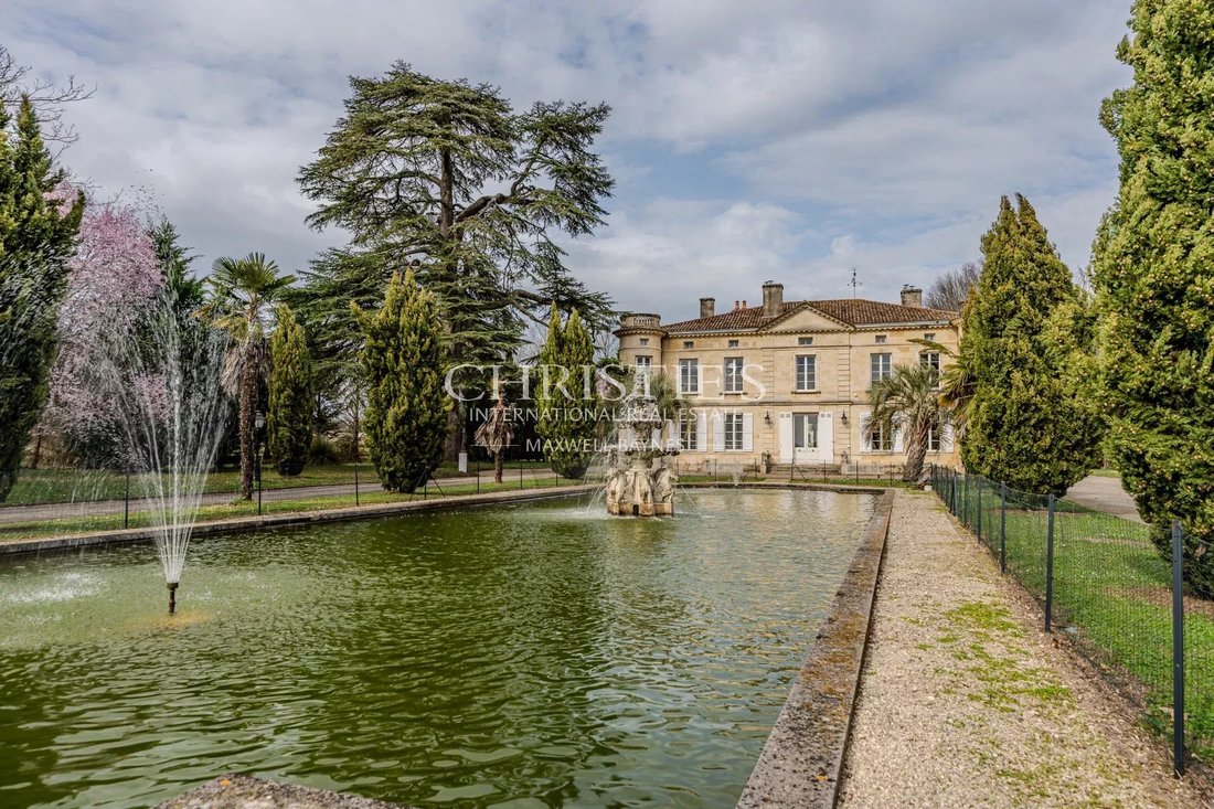 House in Saint-André-de-Cubzac, Nouvelle-Aquitaine, France 1 - 15337438