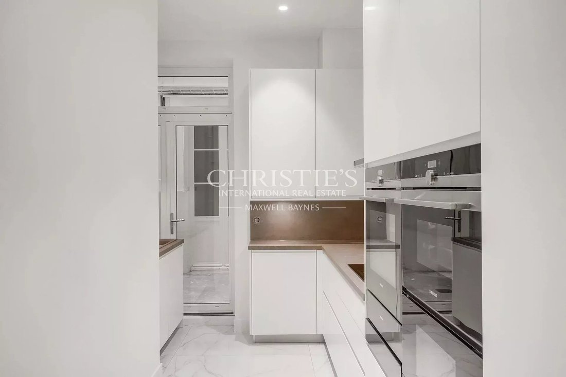 Apartment in Grand Parc-Chartrons-Paul Doumer, Bordeaux, France 5 - 15210169
