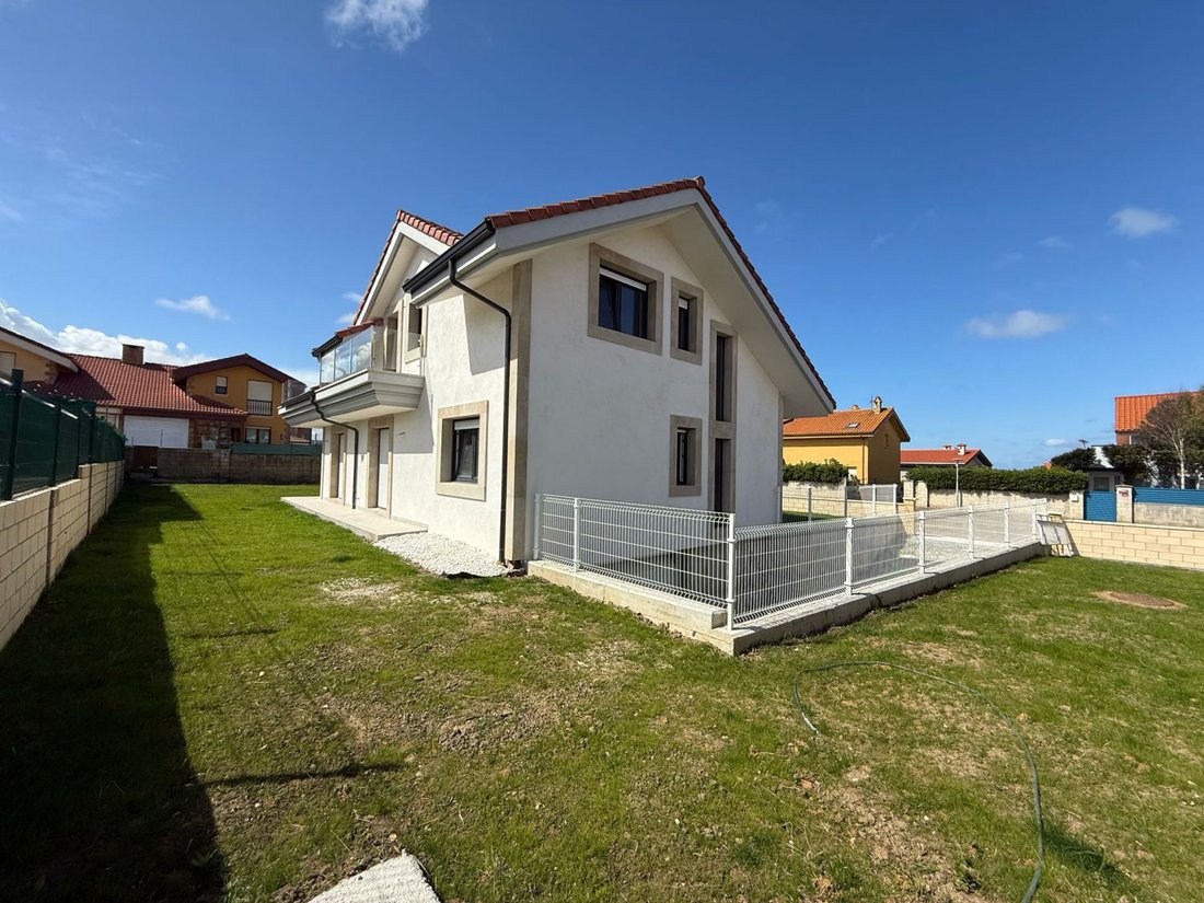Chalet in Bareyo, Cantabria, Spain 4 - 15557377