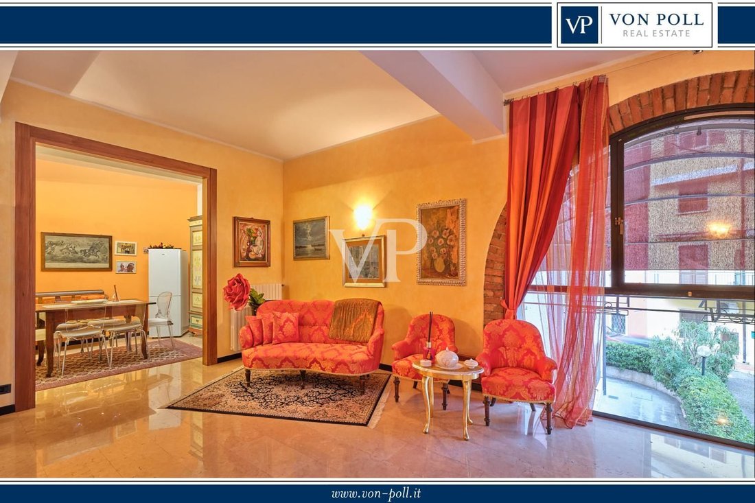 Apartment in Garda, Veneto, Italy 1 - 15559202