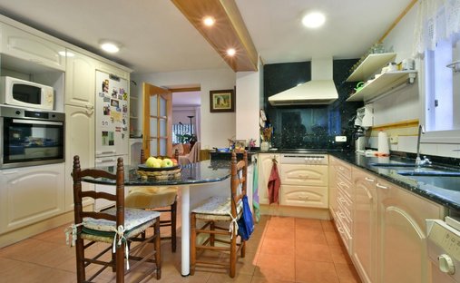House in Matadepera, Catalonia, Spain 1