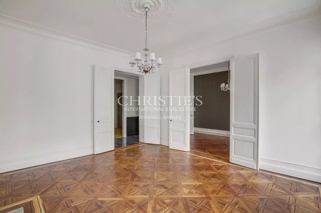 Apartment in Grand Parc-Chartrons-Paul Doumer, Bordeaux, France 2 - 15210169