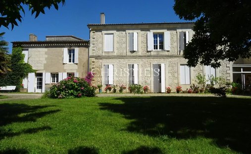 Libourne, Nueva Aquitania, Francia 1