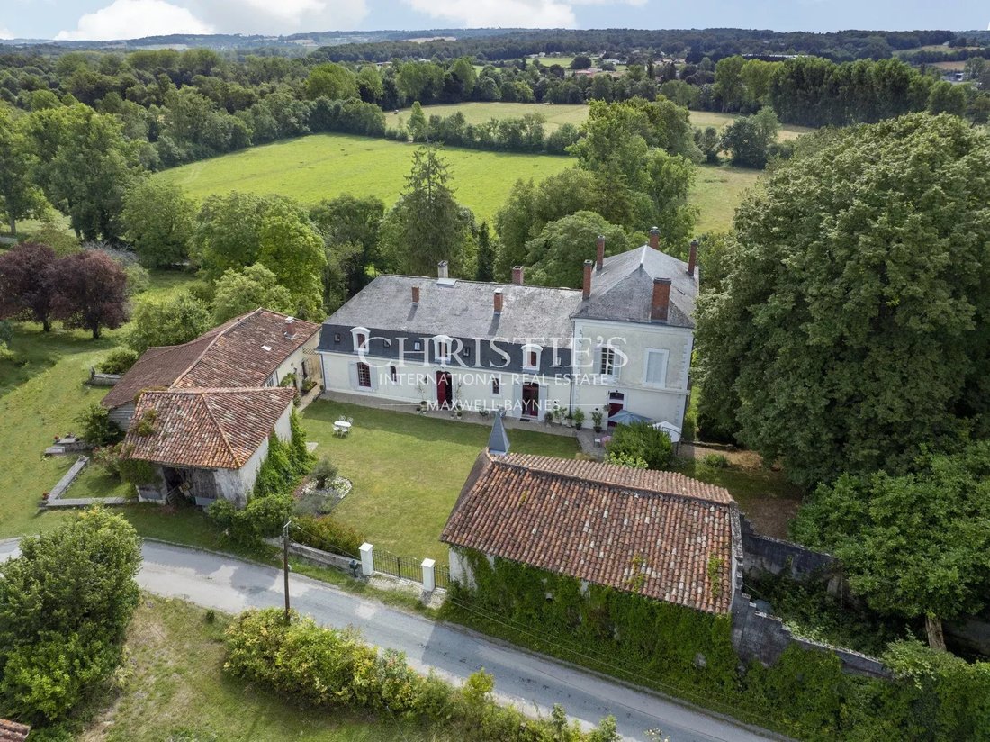 House in Montagrier, Nouvelle-Aquitaine, France 2 - 14481069