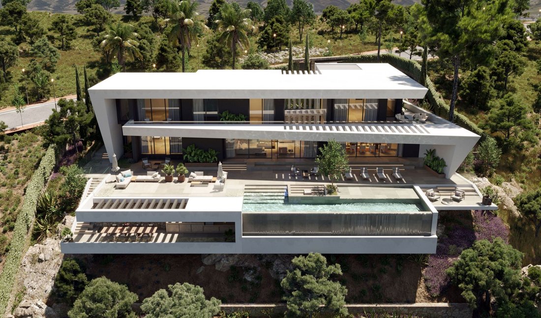 Villa in Estepona, Andalusia, Spain 1 - 15560296