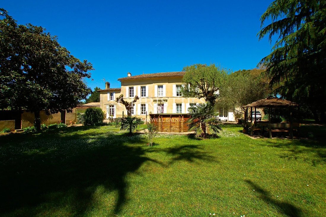 Farm Ranch in Saint-Magne-de-Castillon, Nouvelle-Aquitaine, France 3 - 13888483