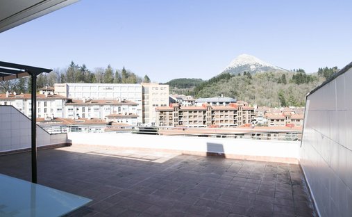 Apartment in Arrasate / Mondragon, Basque Country, Spain 1