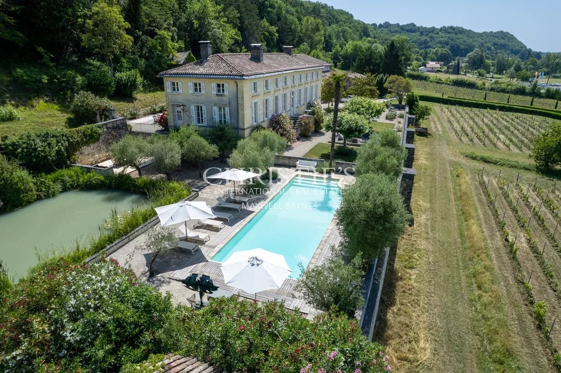 House in Bordeaux, Nouvelle-Aquitaine, France 3 - 13714743