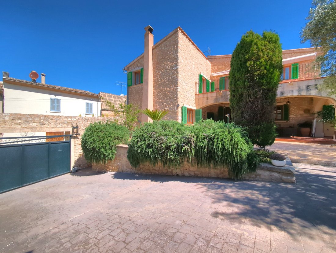 Villa in Montuiri, Balearic Islands, Spain 1 - 15558861
