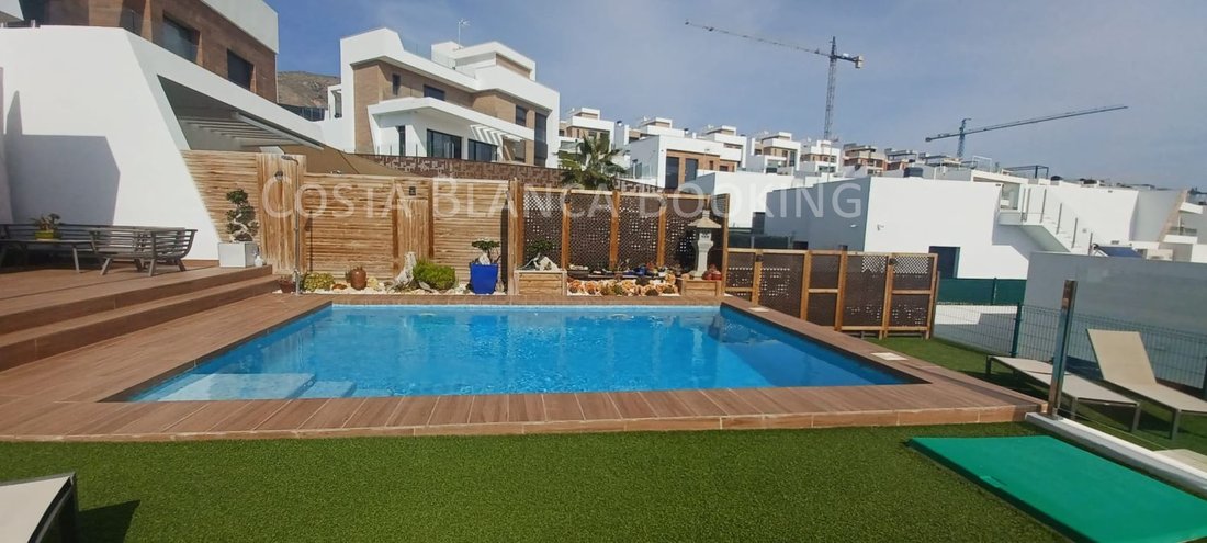 Chalet in Finestrat, Valencian Community, Spain 3 - 15557910