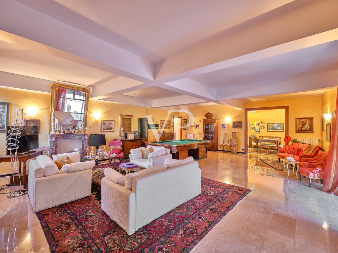 Apartment in Garda, Veneto, Italy 5 - 15559202