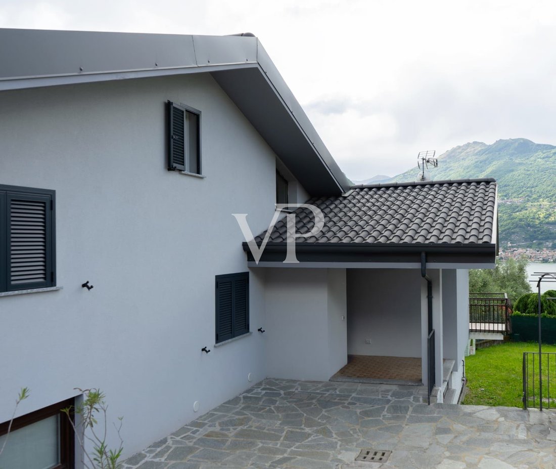 Villa in Colico Piano, Lombardy, Italy 4 - 15559199