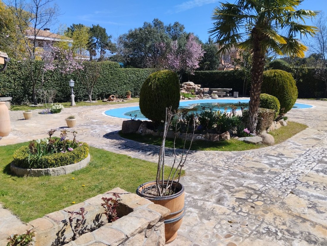 Chalet in El Escorial, Comunidad de Madrid, Spain 3 - 15556234