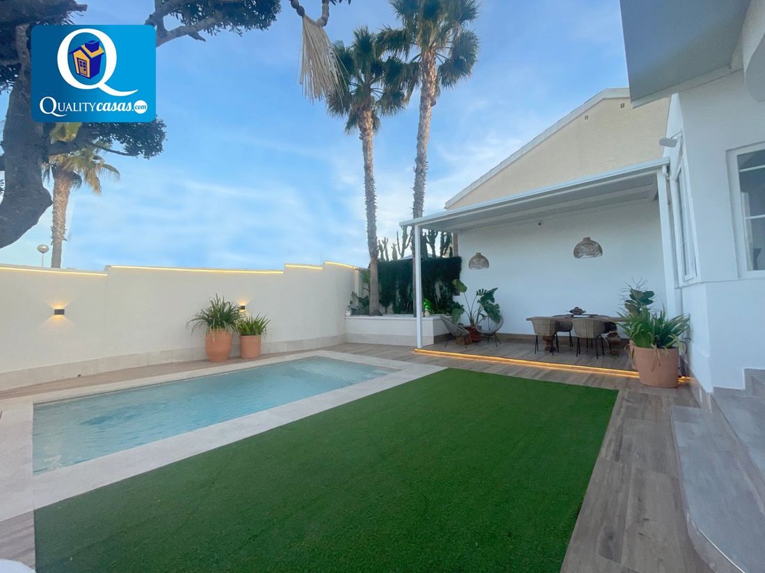 Chalet in Santa Pola, Valencian Community, Spain 3 - 15557954