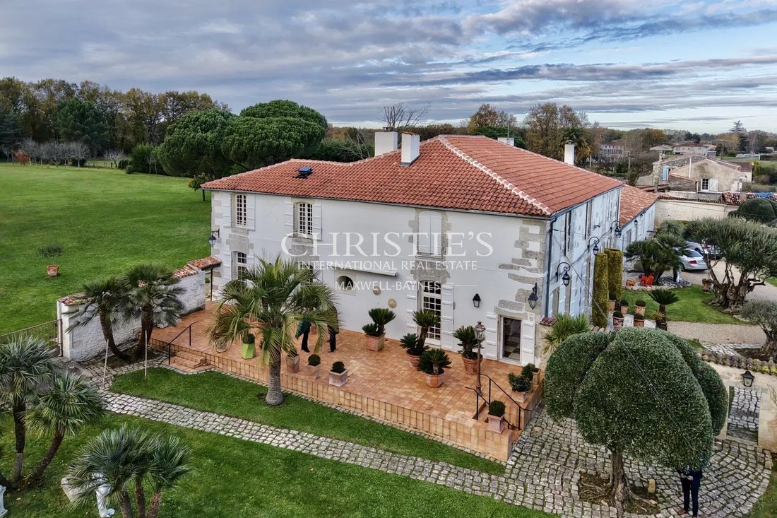 House in Centre, Saintes, France 5 - 15365909