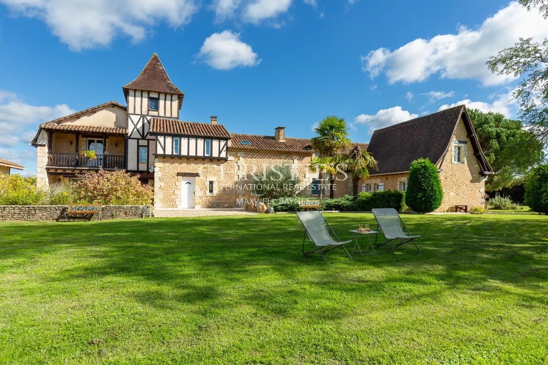 House in Le Bugue, Nouvelle-Aquitaine, France 3 - 14828043