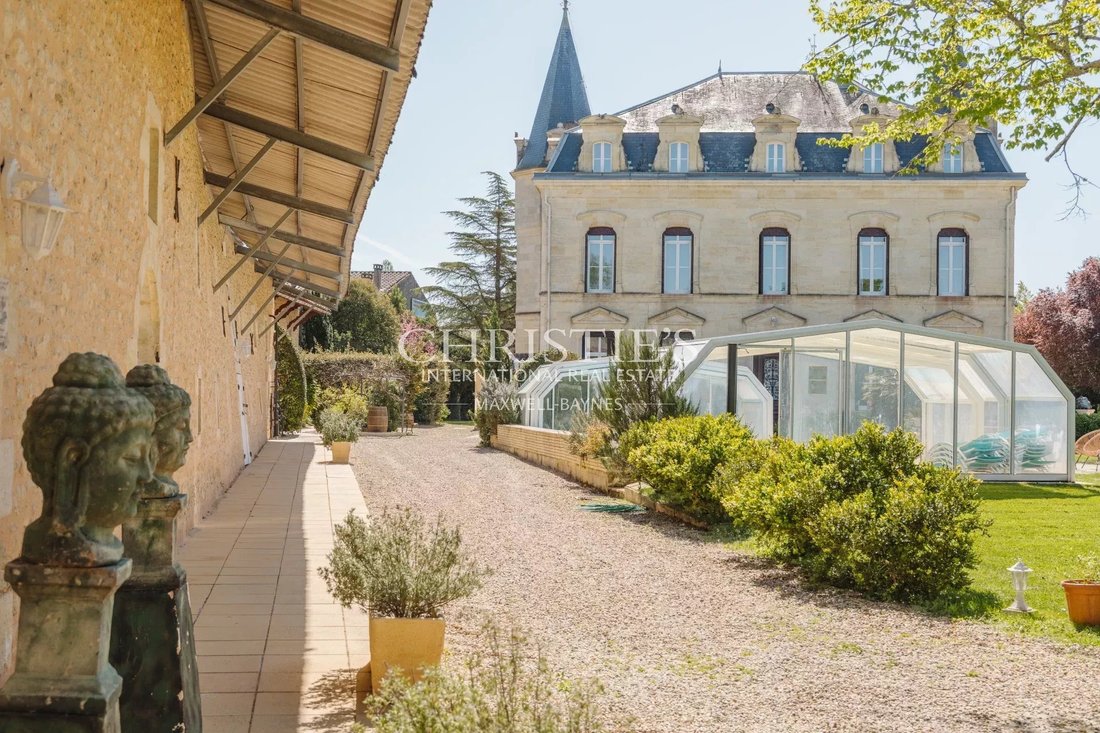 Blaye, Nouvelle-Aquitaine, France 5 - 15467304