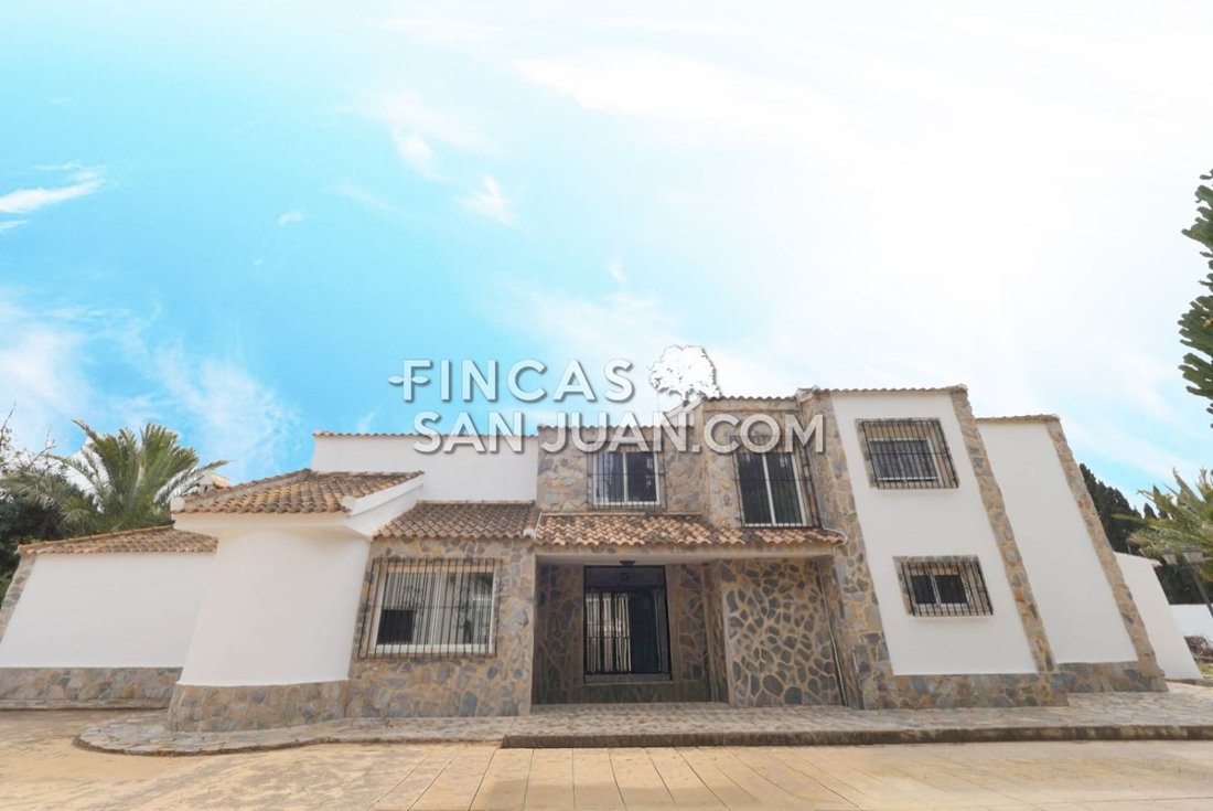 Chalet in San Juan Playa, Alicante, Valencian Community 1 - 15556652