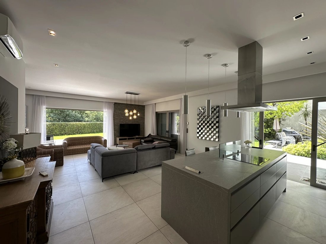 Villa in Le Grand Jas, Cannes, France 2 - 15559162