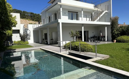 Villa in Le Grand Jas, Cannes, France 1